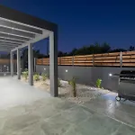 Kozakos With Private Swimming Pools *