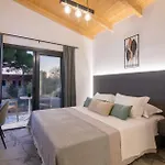 Villa Kozakos With Private Swimming Pools