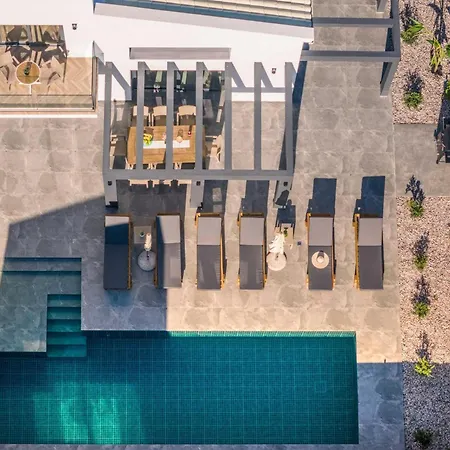Kozakos With Private Swimming Pools